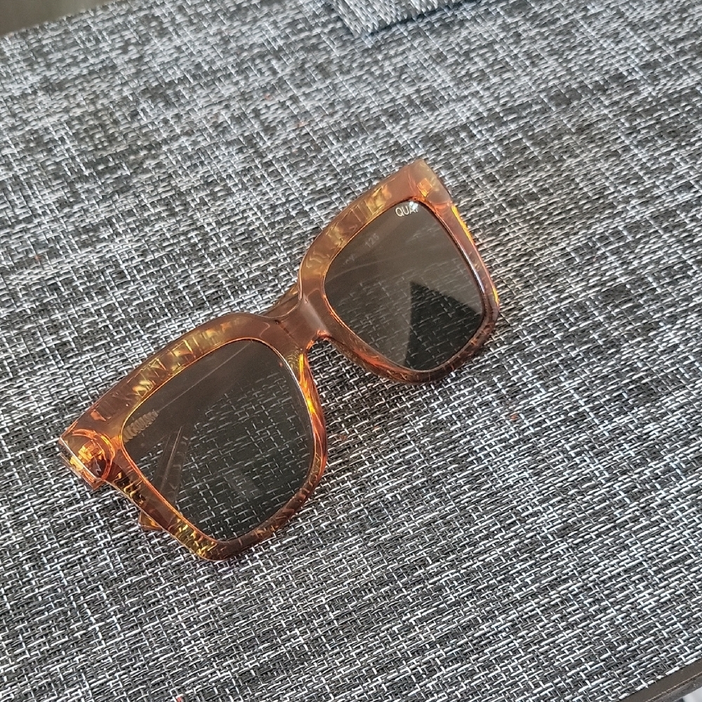 Quay Brown Sunglasses